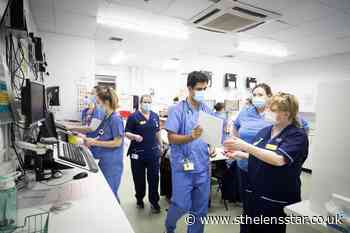 Government defends recommendation of 1% pay rise for NHS workers - St Helens Star