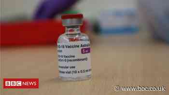 Covid: St Helens vaccine delay risk for 3000 vulnerable people - BBC News
