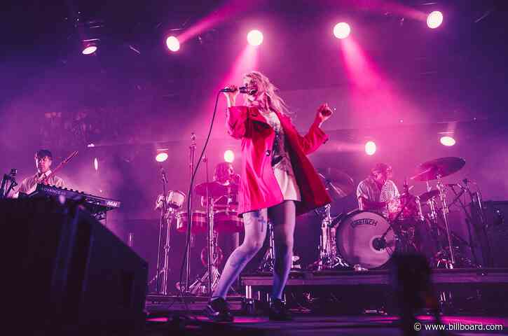 Adam Levine Says There Are No Bands Anymore & Hayley Williams Has Questions