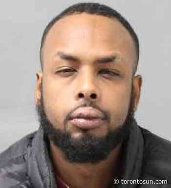 Toronto Police want help locating man facing theft charges - Toronto Sun