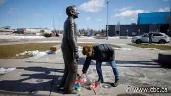 Funeral for Walter Gretzky to be held Saturday in hometown of Brantford, Ont.