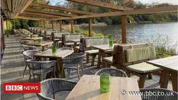 Pubs deluged with beer garden bookings