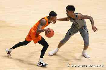 Without Cunningham, No. 17 Oklahoma State Beats No. 6 WVU