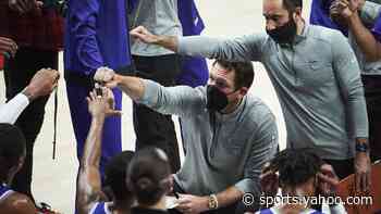 Source: Luke Walton's Kings coaching job safe despite shaky first half - Yahoo Sports