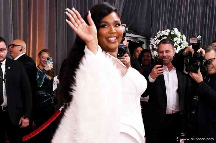 Lizzo on What It’s Really Like Living ‘Obese’: ‘My Bank Account Is So Fat’