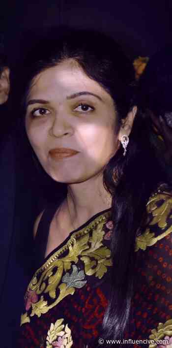 Meet the 54-Year-old Woman Entrepreneur in the Pursuit of Making Fashion Affordable - Influencive