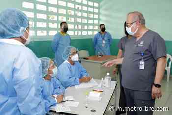 Director Lau fiscaliza proceso de vacunación en San Miguelito - Metro Libre