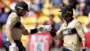 New Zealand v Australia: Martin Guptill stars as hosts win Twenty20 series