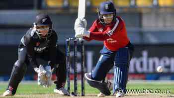 New Zealand v England: Tourists wrap up series with six-wicket win