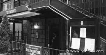 These Gay Men Frequented Manhattan Piano Bars. So Did Their Killer.