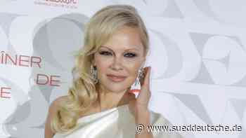 Abschied von Malibu Beach: Pamela Anderson zieht zurück nach Kanada - Süddeutsche Zeitung - SZ.de