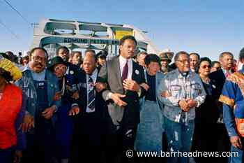 Bloody Sunday memorial honours late civil rights giants - Barrhead News