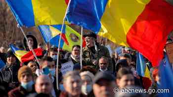 3,000 at Romania anti-vaccination protest amid COVID-19 rise