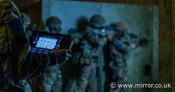New "SimWall" gadget for paratroopers to use in "shoot-house" training centre - Mirror Online