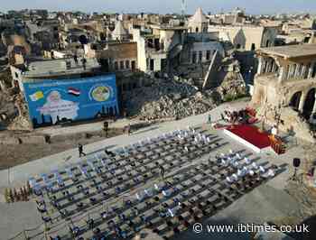 Pope celebrates largest mass of historic Iraq trip