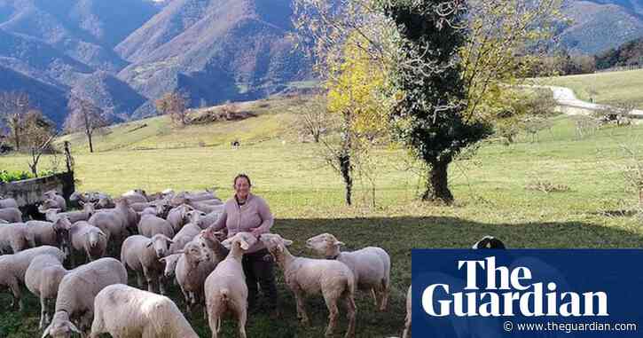 School for female shepherds aims to restore balance in Spain's countryside
