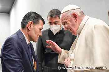 Pope meets father of drowned Syrian refugee boy - St Helens Star