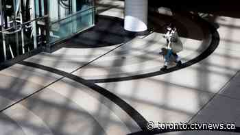 GTA malls entering grey zone use staff at doors, tech to track capacity