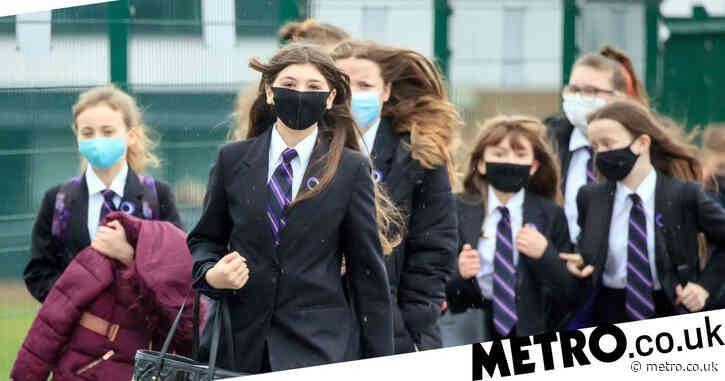 Secondary school pupils won’t be forced to wear masks in classrooms