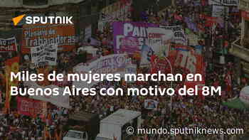 Miles de mujeres marchan en Buenos Aires con motivo del 8M - Sputnik Mundo