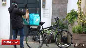 Deliveroo to hand riders up to £10,000 in UK float