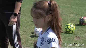 Houston-area athlete, Evangeline Broughton, benched from soccer game against boys - KTRK-TV