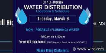Water Giveaway at Forest Hill High School - WLBT