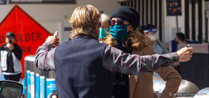 Felicity Huffman Gets Dropped Off at LAX Airport by Husband WIlliam H. Macy
