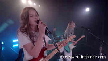 Aly & AJ Deliver Electrifying Rendition of ‘Listen!!!’ on ‘Full Frontal’