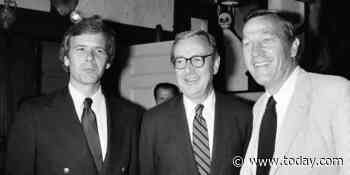 Roger Mudd, longtime network TV newsman, dies at 93