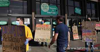 L.A. Ralphs and Food 4 Less locations to close over hazard pay - Los Angeles Times
