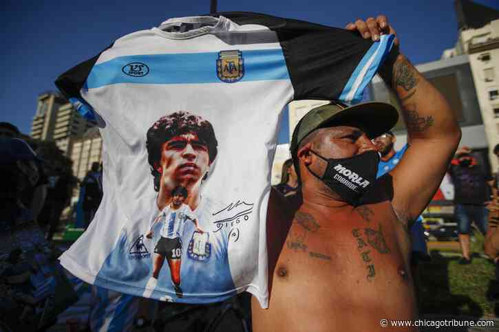 Fanáticos de Maradona marchan en Buenos Aires por justicia - Hoy Chicago