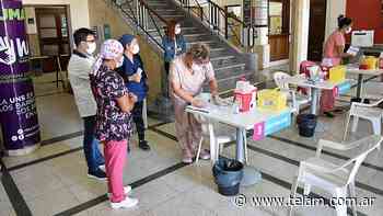 Buenos Aires vacunó al 98% del personal sanitario que se anotó para inmunizarse - Télam