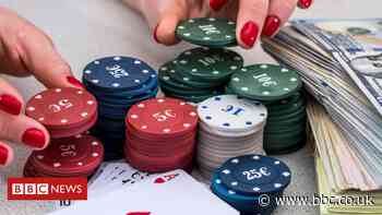 Covid: Police issue 26 fines at illegal poker tournament