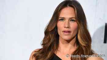 Jennifer Garner is open to 'Alias' reboot: 'Sign me up'