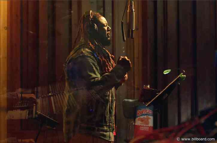 T-Pain Is ‘Unapologetic’ About His Signature Auto-Tune in New Ad