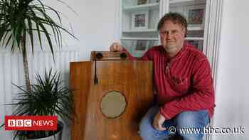 'I play digital music through my 1949 radio'