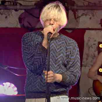 Tim Burgess recording new solo album