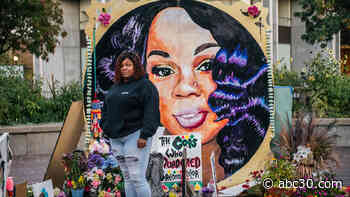 1 year later, Breonna Taylor's mother, advocates still want accountability for police who killed her