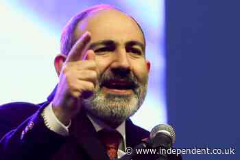 Armenian opposition supporters surround government buildings