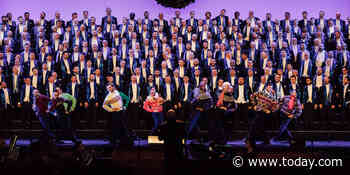 How a gay chorus is using American Sign Language to keep holiday spirit alive