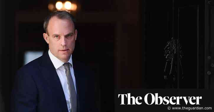 Hong Kong: UK accuses China of breaching joint declaration