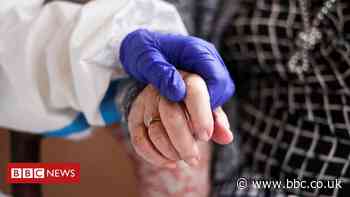 Covid-19: Families 'denied care home visits' despite new guidance
