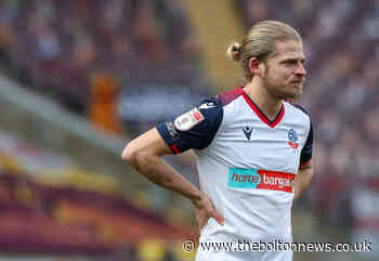 Bolton boss reveals honest chat with winger Lloyd Isgrove - The Bolton News