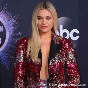 'Super broke' Kelsea Ballerini 'splurged' on Shania Twain thank you gift