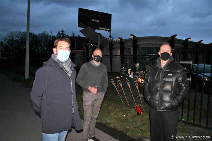 Al een jaar lang stilte in de nachtclubs en discotheken: “Zolang we op anderhalve meter moeten blijven leven, beginnen we er niet aan”