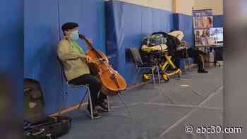 Yo-Yo Ma celebrates 2nd COVID-19 shot by transforming vaccination clinic into concert hall