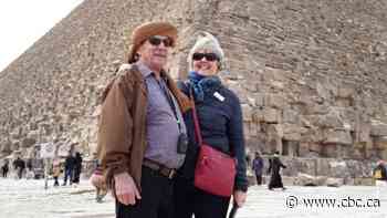 Travel agents struggle to stay open after 'devastating' pandemic year without bookings