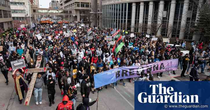 Breonna Taylor rally demands justice on first anniversary of her death