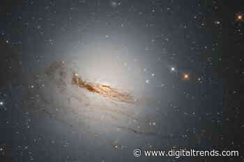 Hubble captures an aging galaxy that is slowly fading away